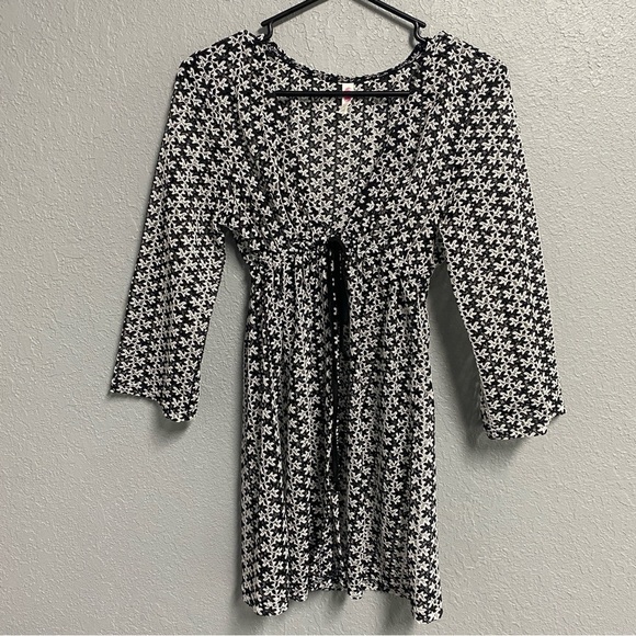 Eyelet Swim Coverup Beachwear Womens Size Medium Long Sleeve Adjustable Waist - Picture 5 of 6